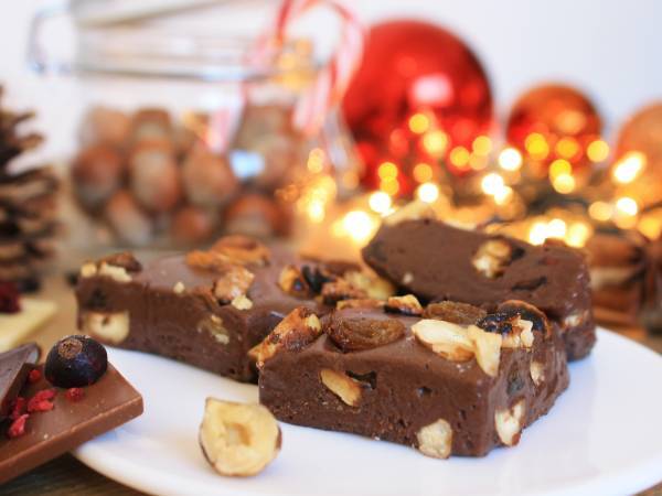 Ciocolata de Casa cu Alune Prajite - Preparare etapa 1