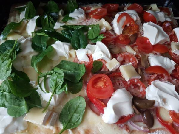 Pizza Florinake - Preparare etapa 6