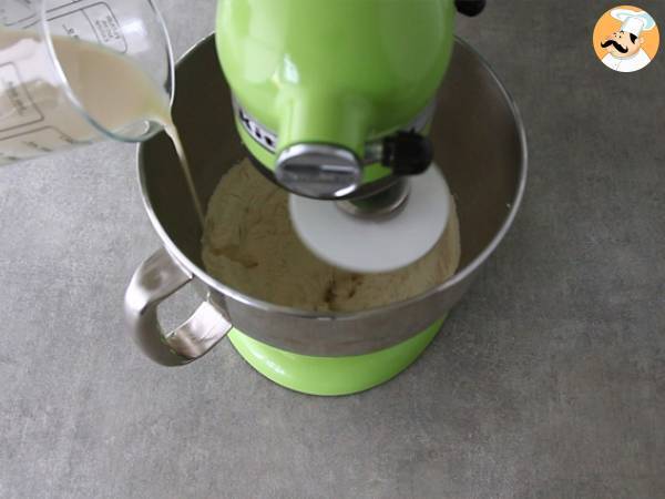 Panettone cu ciocolata - Preparare etapa 1