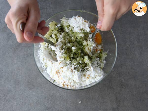 Chiftelute din broccoli si conopida - Preparare etapa 3