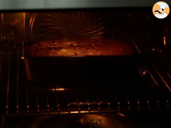 Chec cu ciocolata si... maioneza - Preparare etapa 4