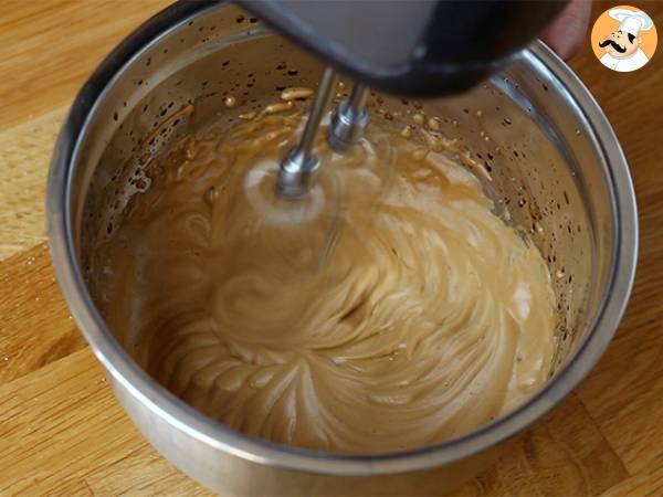 Cafea Dalgona - Preparare etapa 1