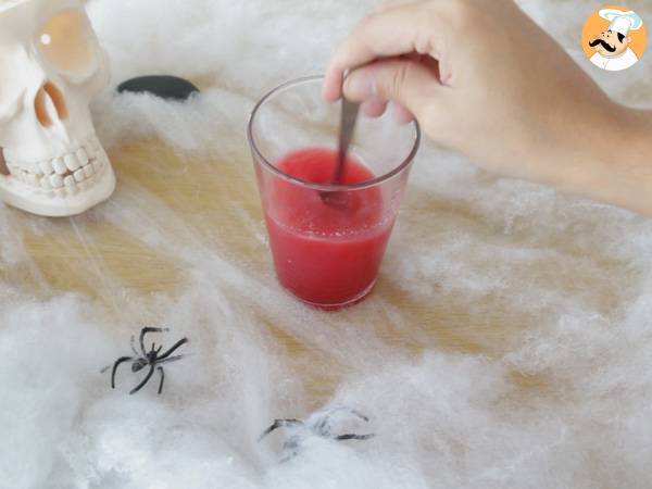 Cocktail sangeros de Halloween (fara alcool) - Preparare etapa 3