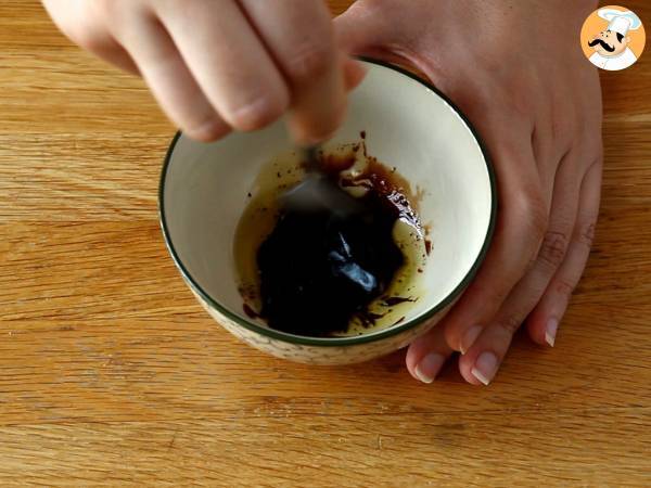 Rulouri de dovlecel si somon afumat - Preparare etapa 3