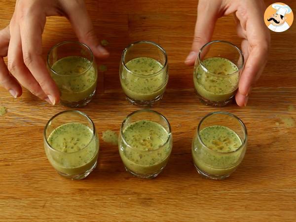 Ceviche de stridii: lapte de tigru si fructul pasiunii - Preparare etapa 4