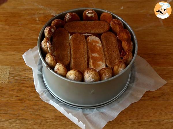 Sarlota in stil Tiramisu fara oua - Preparare etapa 6