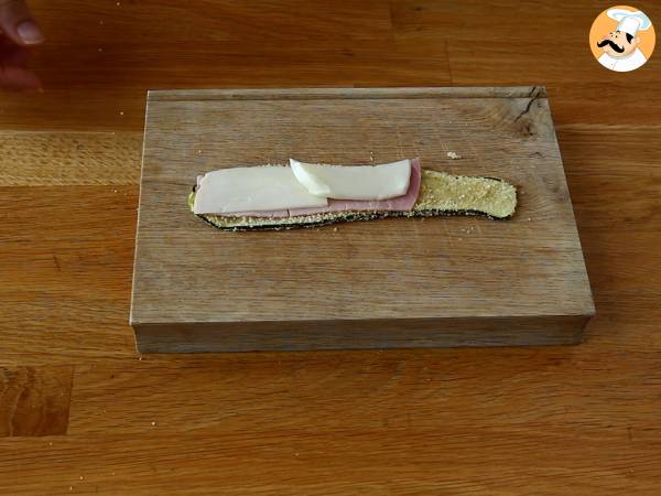 Rulouri de dovlecel cu șunca și brânză (la cuptor) - Preparare etapa 4