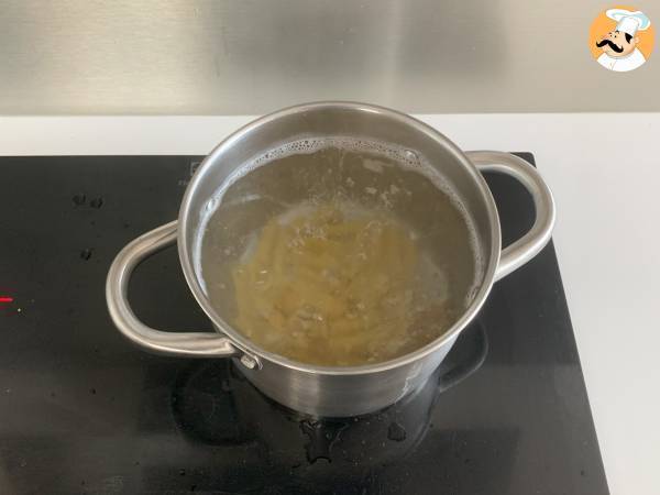 Paste cu ardei și brânză proaspătă - Preparare etapa 3