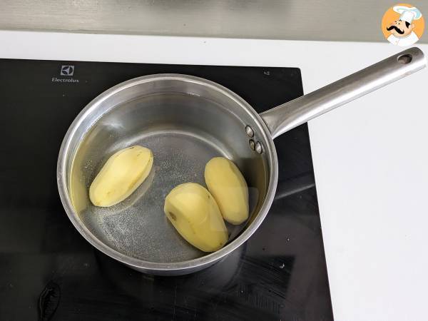 Burger de dovlecel și cartofi în friteuza cu aer (Air Fryer) - Preparare etapa 1