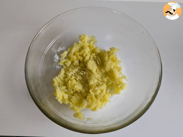 Burger de dovlecel și cartofi în friteuza cu aer (Air Fryer) - Preparare etapa 3