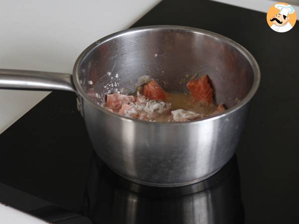 Tocăniță gustoasă de somon - Preparare etapa 3