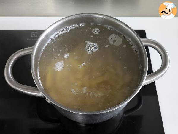 Paste cu ricotta și nuci: cremoase și crocante - Preparare etapa 1