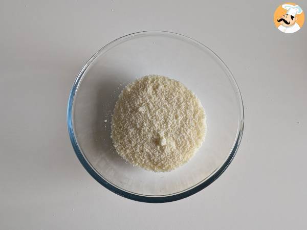 Spaghete cacio e pepe: 3 ingrediente, o explozie de gust! - Preparare etapa 4