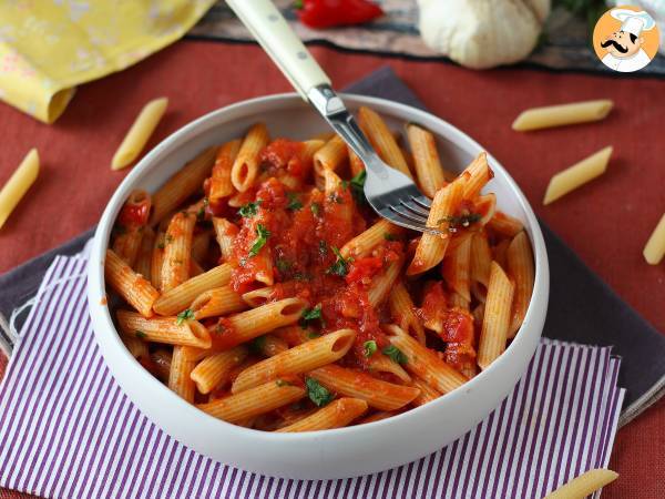 Penne all'arrabbiata: un clasic italian reconfortant! - Preparare etapa 7