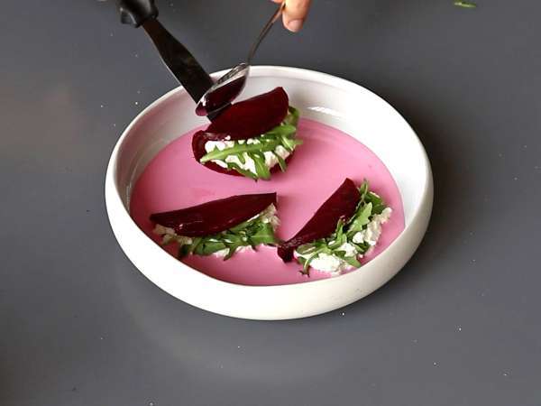 Ravioli cu sfeclă roșie, un aperitiv simplu și elegant - Preparare etapa 5
