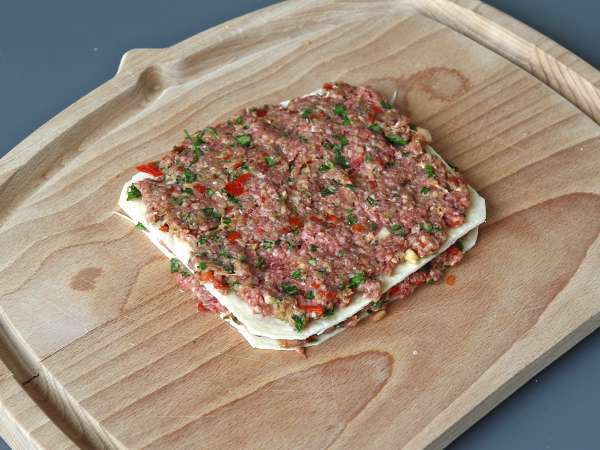 Lavash kebab cu tortilla, faimoasele kebaburi ușor coapte în cuptor! - Preparare etapa 5