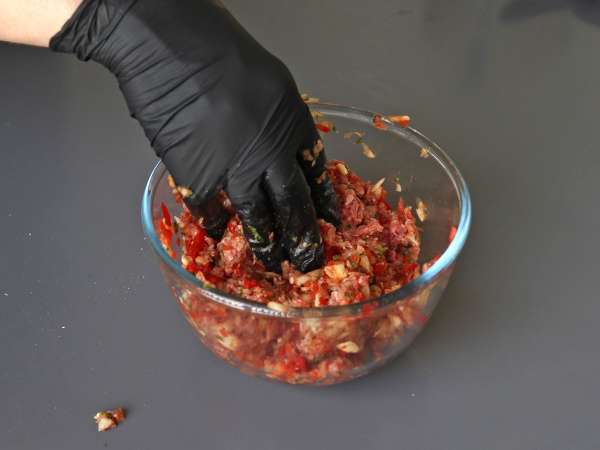 Vinete umplute cu mozzarella gratinată - Preparare etapa 5