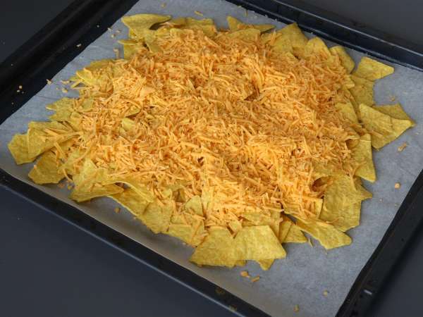 Nachos cu topping perfect pentru o cină aperitiv! - Preparare etapa 4