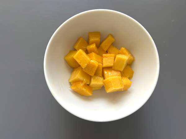 Dulceață de mango făcută în casă cu doar 3 ingrediente! - Preparare etapa 1