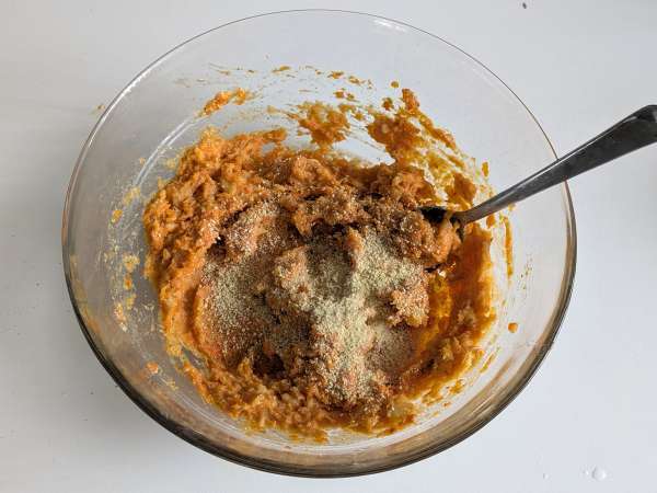 Chec cu dovleac, ciuperci și brânză scamorza: rețetă gustoasă și ușor de făcut - Preparare etapa 6