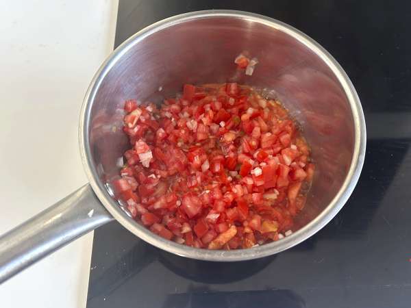 Huevos rancheros: rețeta mexicană iconică și gustoasă - Preparare etapa 3