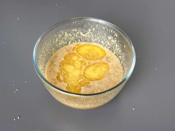 Prăjitură super-ușoară cu nuci cu doar 4 ingrediente - Preparare etapa 4