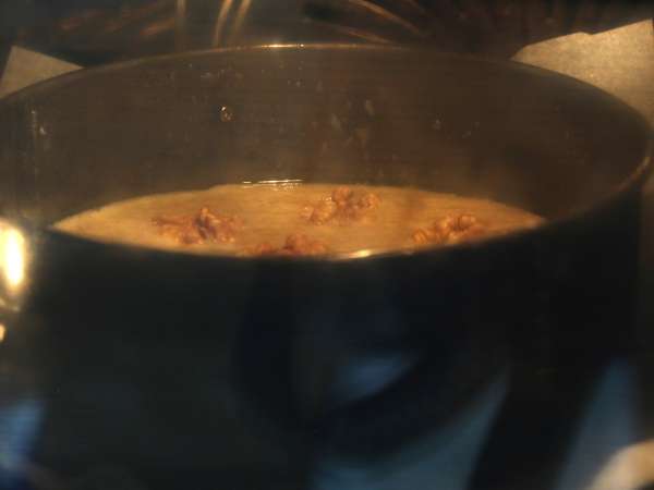 Prăjitură super-ușoară cu nuci cu doar 4 ingrediente - Preparare etapa 6