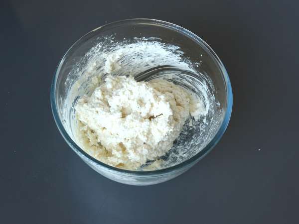 Aperitiv cu brânză tartinabilă în formă de dovleac, perfect pentru Halloween! - Preparare etapa 1