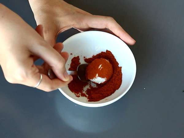 Aperitiv cu brânză tartinabilă în formă de dovleac, perfect pentru Halloween! - Preparare etapa 3