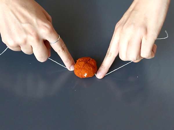 Aperitiv cu brânză tartinabilă în formă de dovleac, perfect pentru Halloween! - Preparare etapa 5