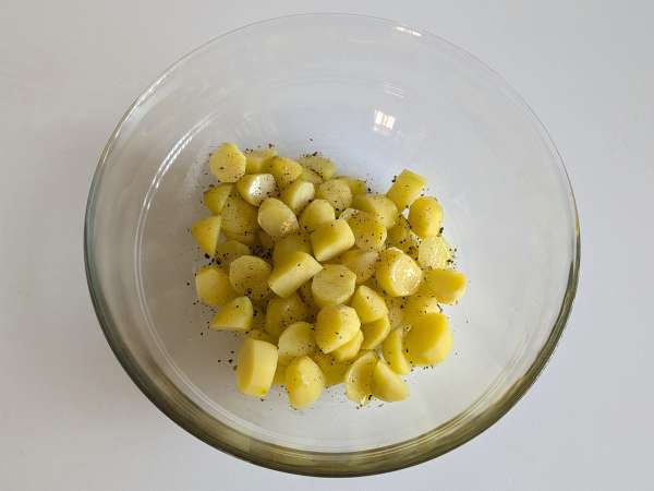 Cartofi cremoși Cacio e Pepe la cuptor: felul de mâncare ușor care îi înnebunește pe toți! - Preparare etapa 4