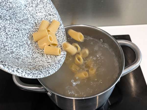 Pasta al forno ai funghi: rețeta perfectă, cremoasă, pentru toamnă - Preparare etapa 5