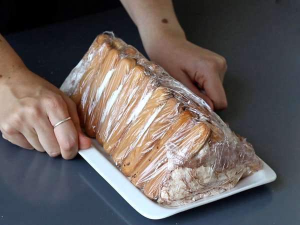 Buștean în formă de tiramisu - fără matriță - pentru iubitorii de cafea - Preparare etapa 9