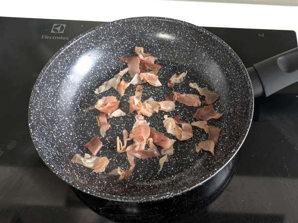 Risotto cremos și gustos cu radicchio, bacon și cremă de brânză - Preparare etapa 6
