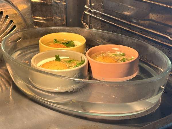 Ouă cocotte cu ciuperci: rețeta rapidă și ultra-confortabilă! - Preparare etapa 10