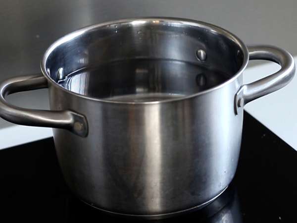 Risotto cu lime și piper roz: rețetă vegetariană elegantă pentru cine speciale - Preparare etapa 1