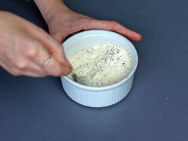 Prăjitură proteică super-simplă cu fructe roșii - Preparare etapa 1