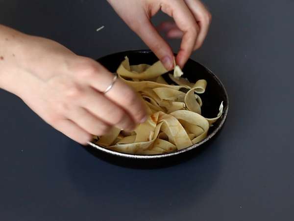 Tagliatelle de clătite cu ciocolată și alune! - Preparare etapa 6