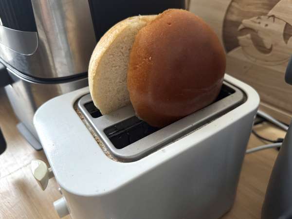 Cheeseburger, faimosul burger pe care toată lumea îl adoră! - Preparare etapa 1