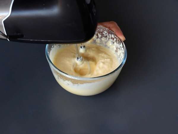 Blueberry crumble cake - Preparare etapa 4