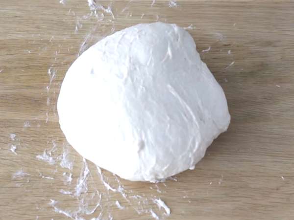 Pizza Margherita ca in Italia - Preparare etapa 6