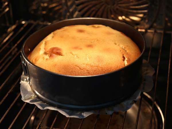 Tort de banane răsturnat - Preparare etapa 8