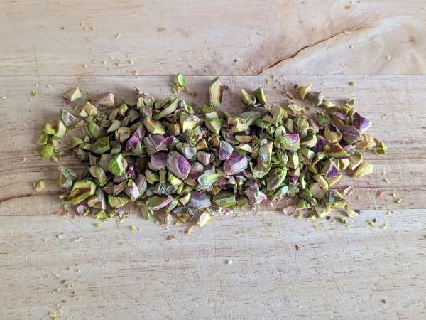 Lasagna de somon cu burrata și fistic cremos și crocant - Preparare etapa 3