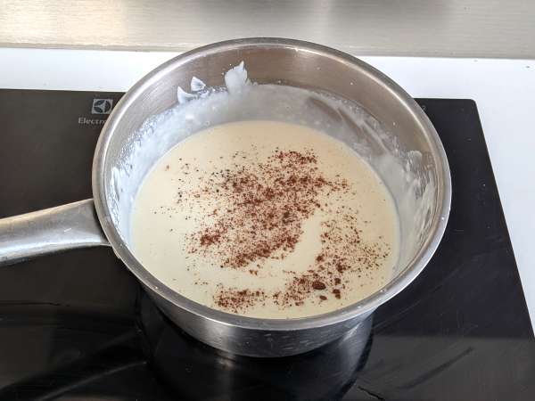 Lasagna de somon cu burrata și fistic cremos și crocant - Preparare etapa 4