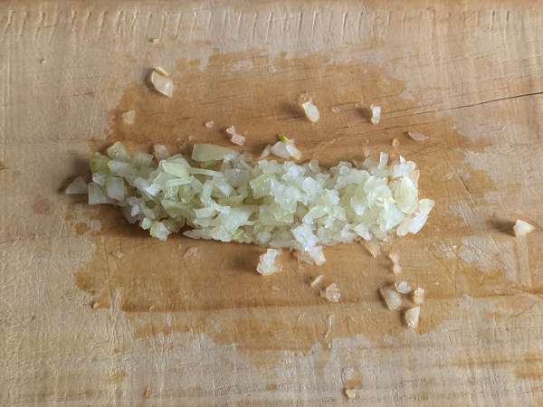 Paste cremoase la cuptor cu mazăre și șuncă gratinată - Preparare etapa 1