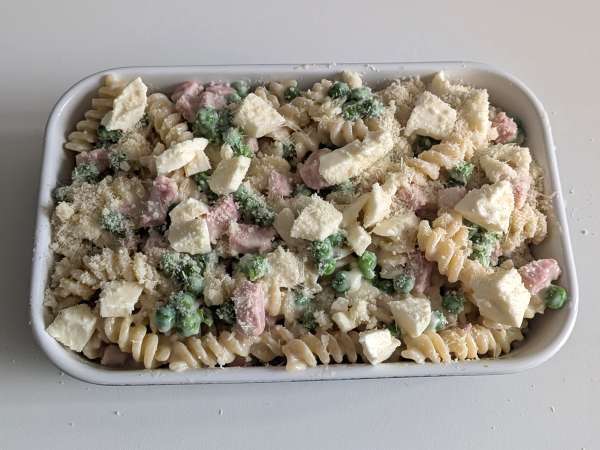 Paste cremoase la cuptor cu mazăre și șuncă gratinată - Preparare etapa 11