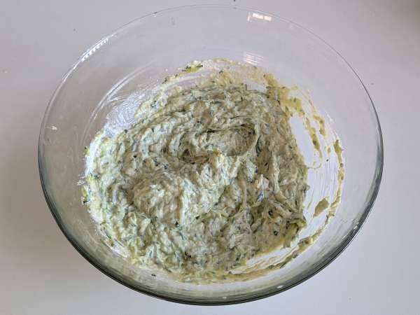 Conchiglioni umplute cu ricotta, dovlecei și lămâie: cremoase și gratinate în cuptor - Preparare etapa 5