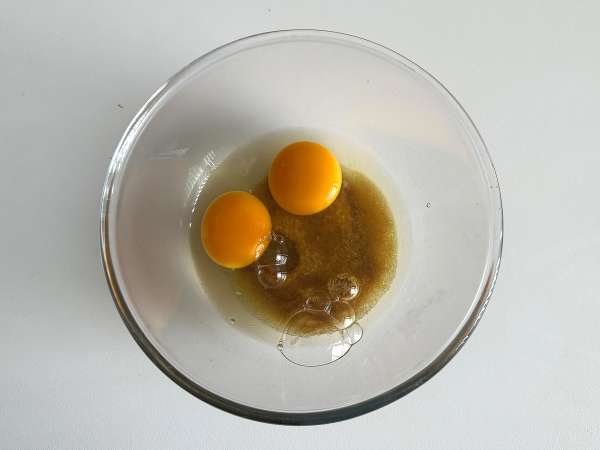 Prăjitură ultramoale cu fistic, lime și dovlecel - Preparare etapa 3