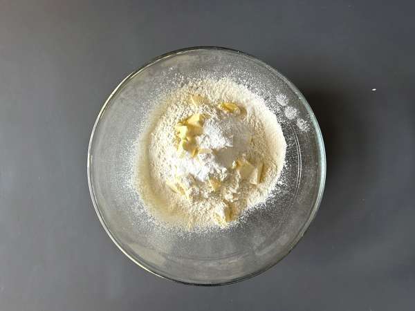 Shortcake cu căpșune, shortcake-ul american cu cremă de căpșune care nu dă greș niciodată - Preparare etapa 2