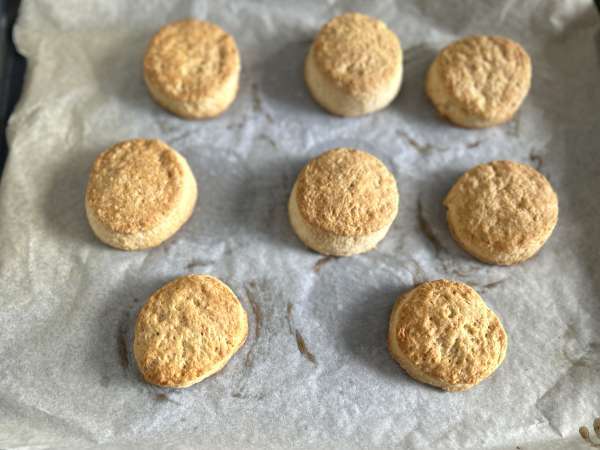 Shortcake cu căpșune, shortcake-ul american cu cremă de căpșune care nu dă greș niciodată - Preparare etapa 6